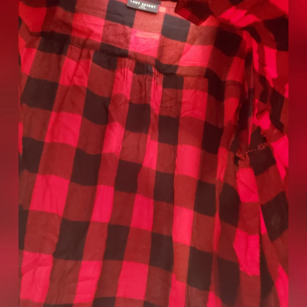 Button down top🍒 - Picture 7 of 11